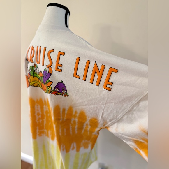 Walt Disney Cruise Line Halloween Candy Corn Spirit Jersey Size Medium - Picture 5 of 5